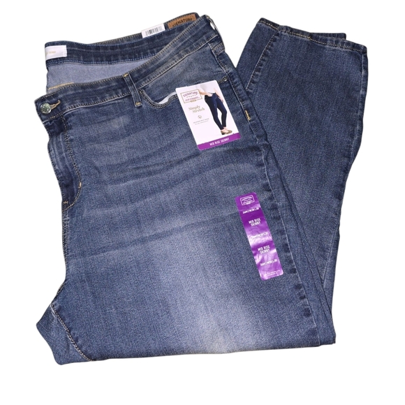 Womens Signature By Levi StraussBlue Denim Jeans, Size 26, NWT!!! - Picture 1 of 4